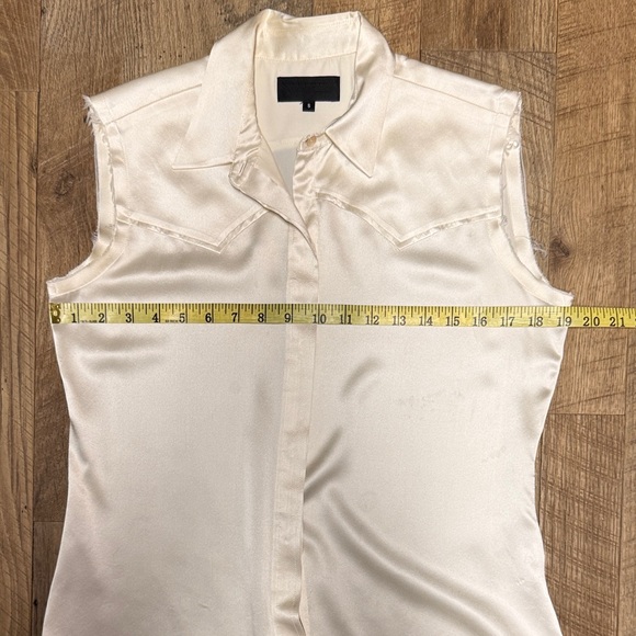 Nili Lotan Silk Sleeveless Blouse - Picture 12 of 14